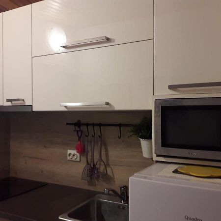 Apartments Carev 1293 Єзера Екстер'єр фото