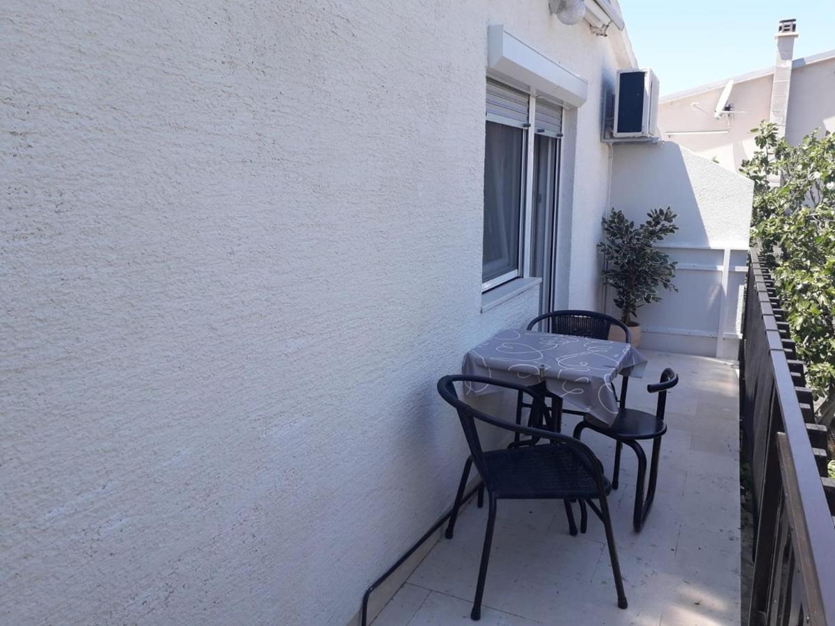 Apartments Carev 1293 Єзера Екстер'єр фото