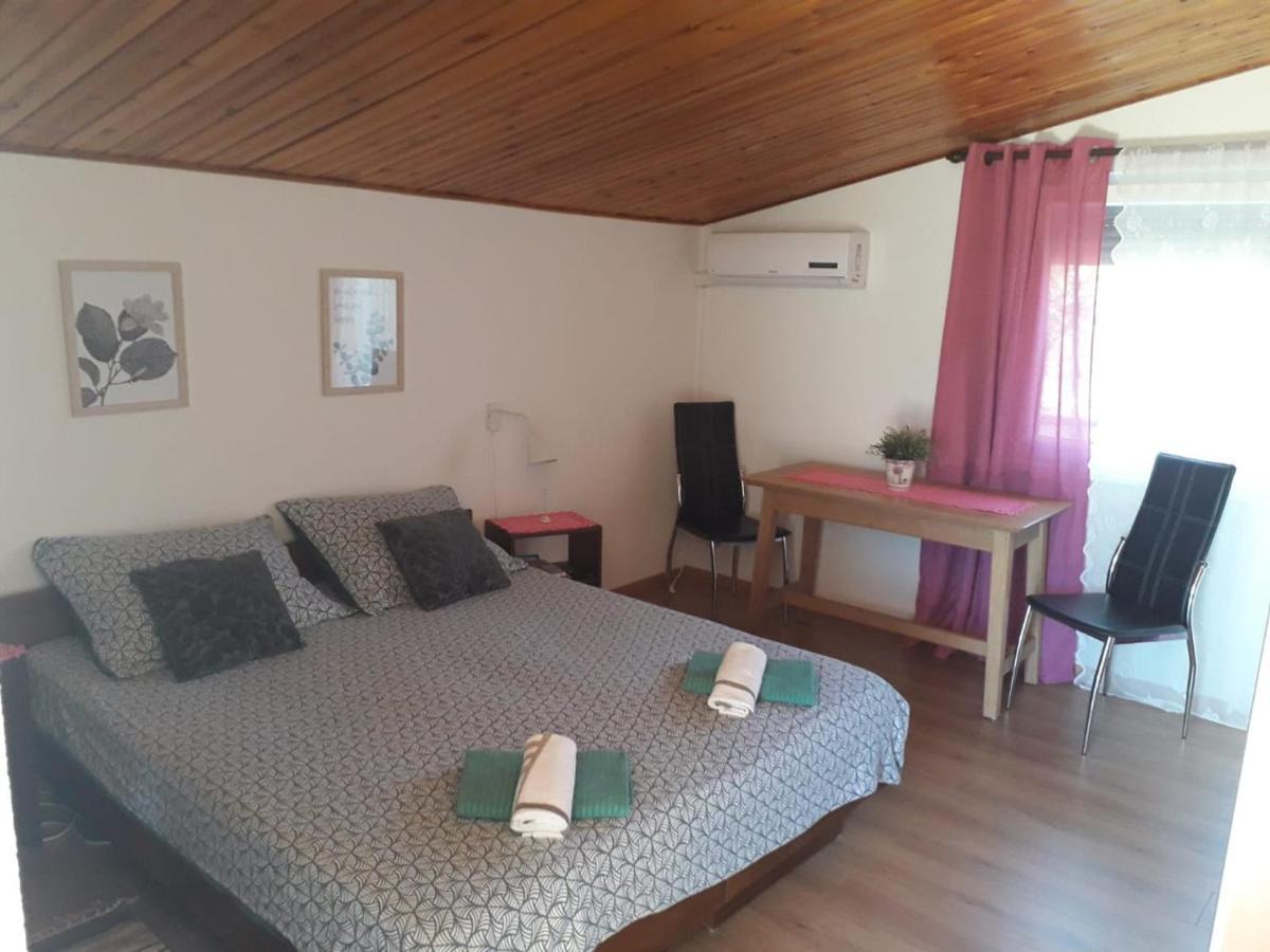 Apartments Carev 1293 Єзера Екстер'єр фото
